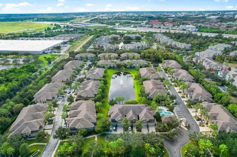 11848 13th Way N St Petersburg FL 33716
