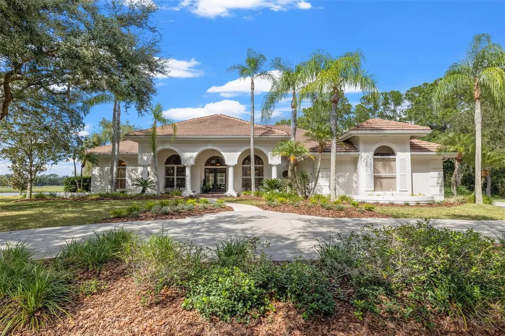 8942 Magnolia Chase Circle Tampa FL 33647