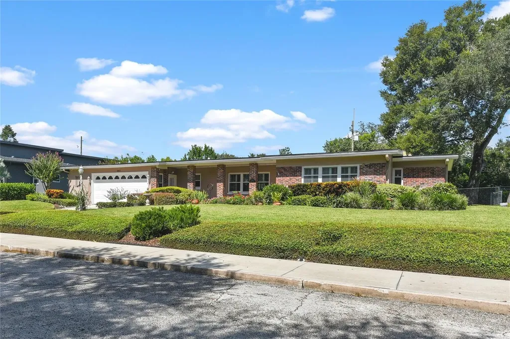 3811 Bobolink Lane Orlando FL 32803