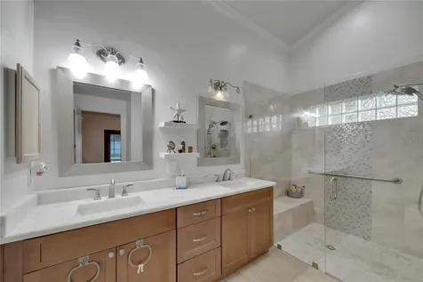 17301 Lockwood Ridge Drive Tampa FL 33647