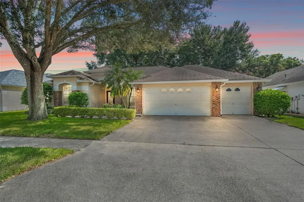 1838 S Ridge Drive Valrico FL 33594