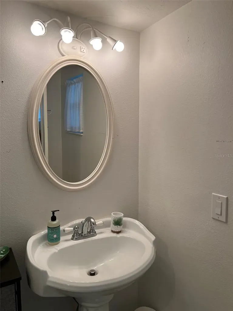 1626 New Point Comfort Road Englewood FL 34223