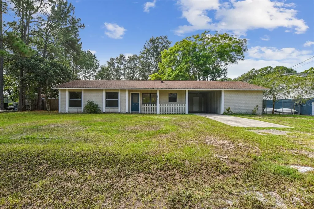 1207 E 162nd Avenue Lutz FL 33549