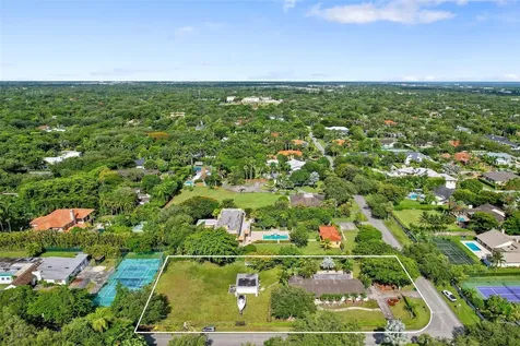 10600 SW 88th Court Miami FL 33176