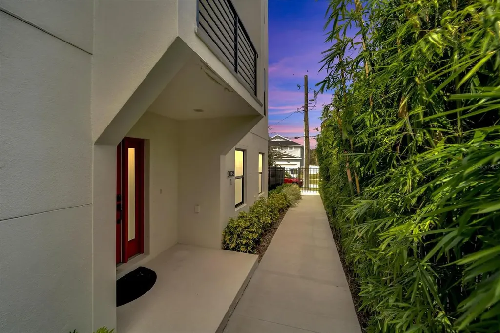 3038 W Napoleon Avenue Tampa FL 33611