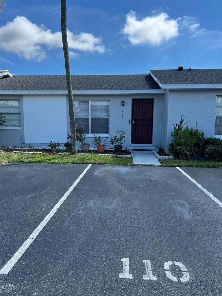 110 Lake Villa Way Kissimmee FL 34743