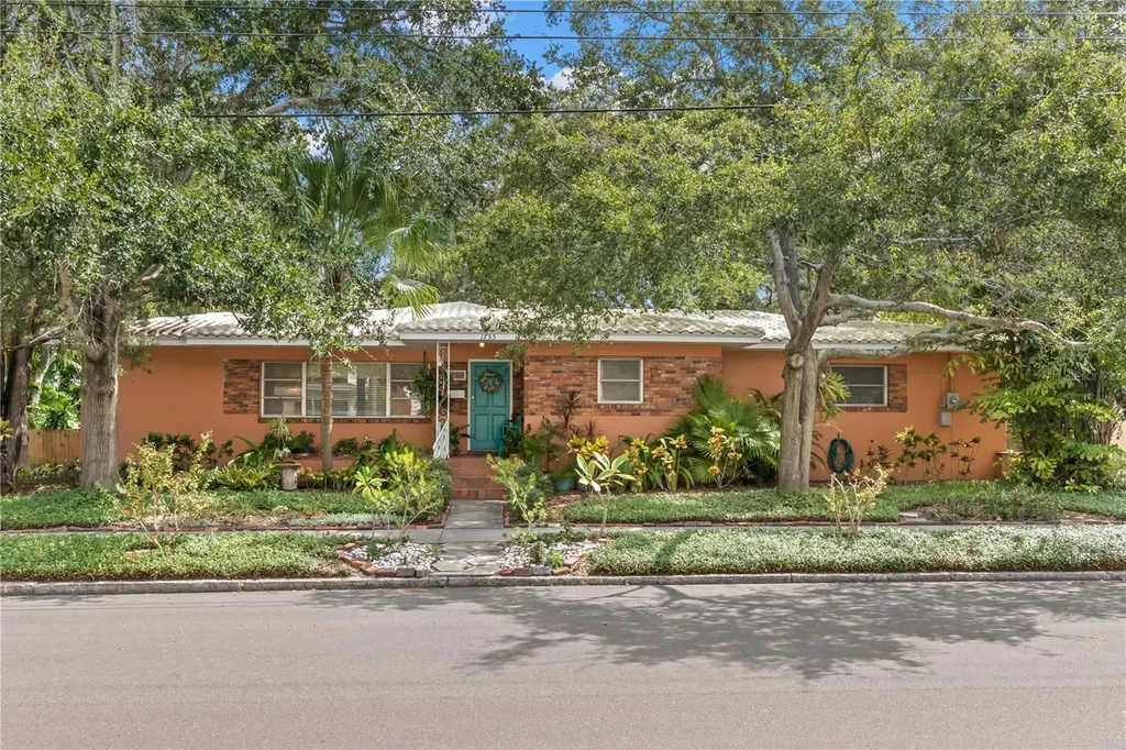1755 Locust Street NE St Petersburg FL 33704