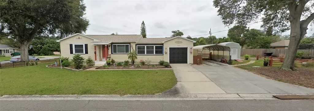 1915 47th Street N St Petersburg FL 33713