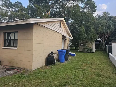 5609 Hughes Court Tampa FL 33619