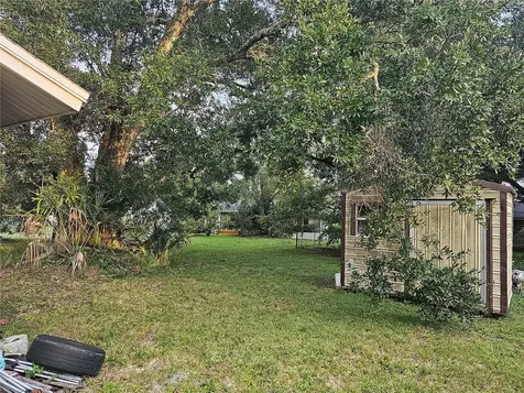 5609 Hughes Court Tampa FL 33619