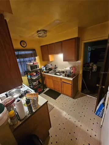 5609 Hughes Court Tampa FL 33619