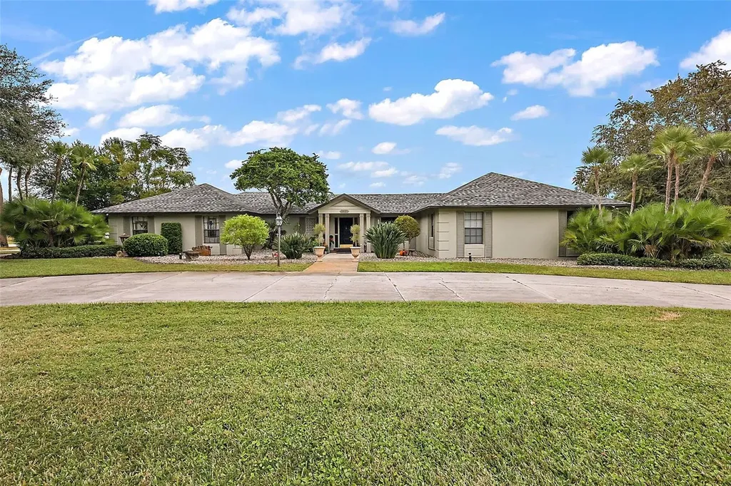 2431 E Crooked Lake Club Boulevard Eustis FL 32726