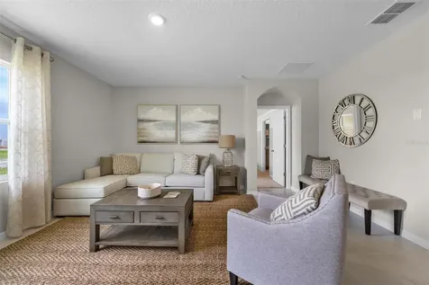 679 Lazio Circle Debary FL 32713