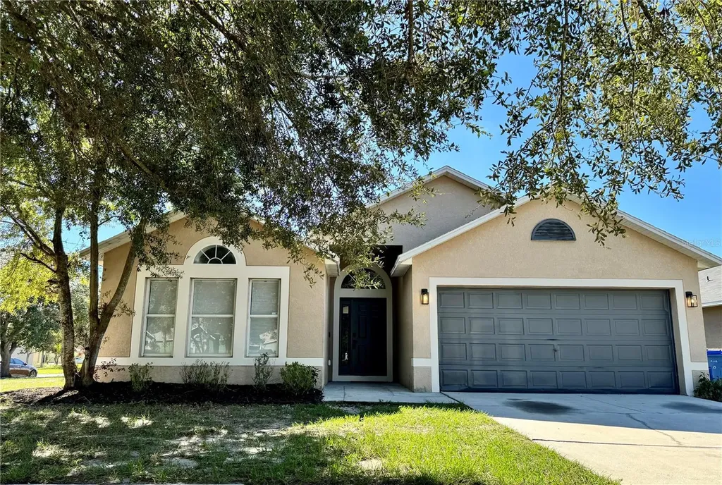 12745 Kings Lake Drive Gibsonton FL 33534