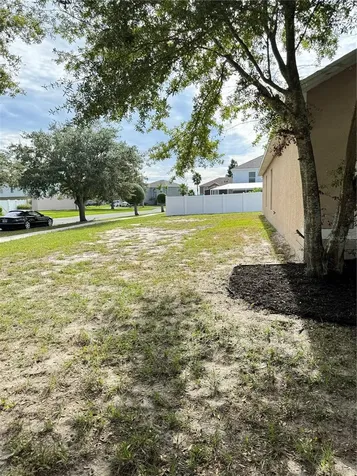 12745 Kings Lake Drive Gibsonton FL 33534