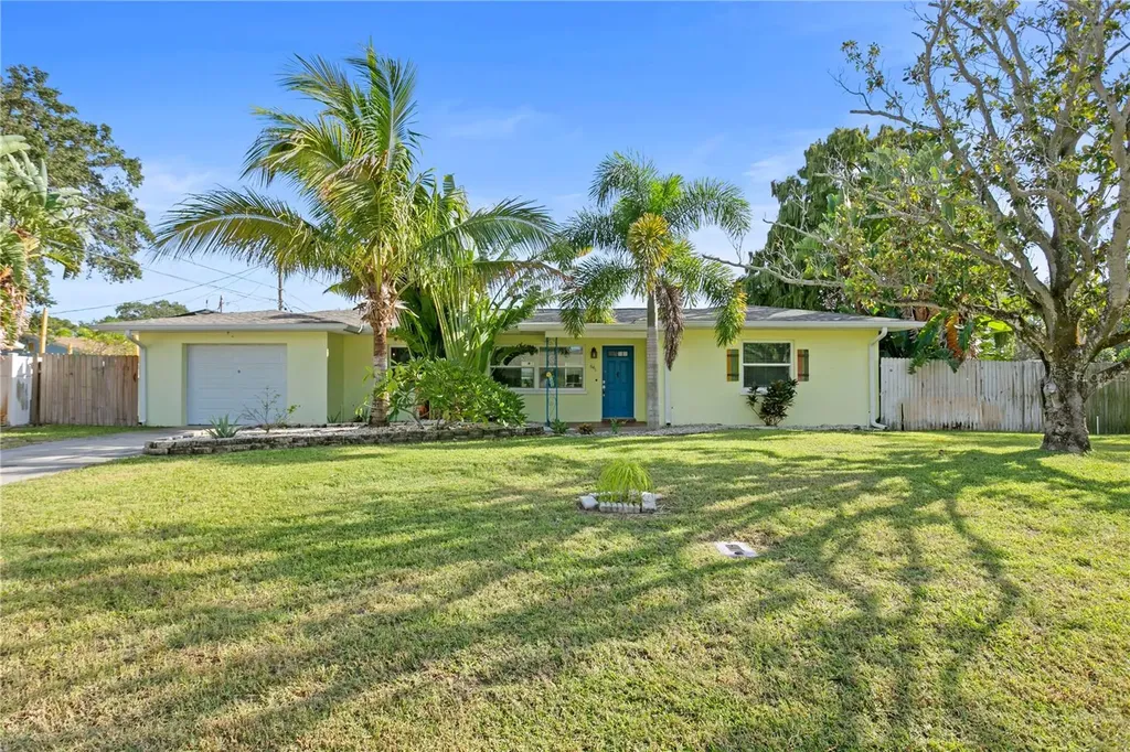 641 San Salvador Drive Dunedin FL 34698