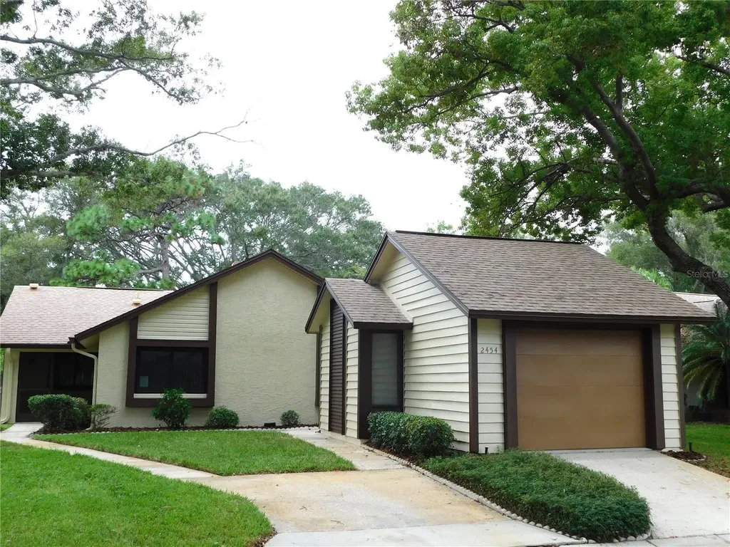 2454 Buttonwood Court Clearwater FL 33763