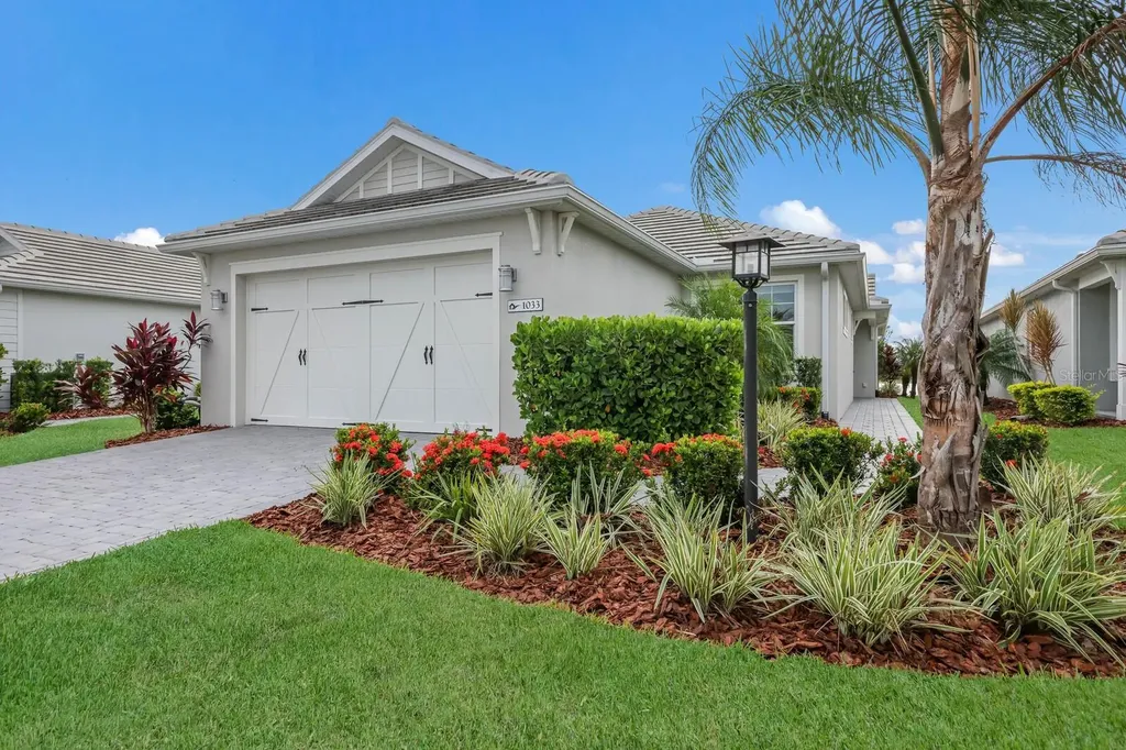 1033 Crosswind Avenue Sarasota FL 34240