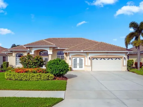 542 Lake Of The Woods Drive Venice FL 34293