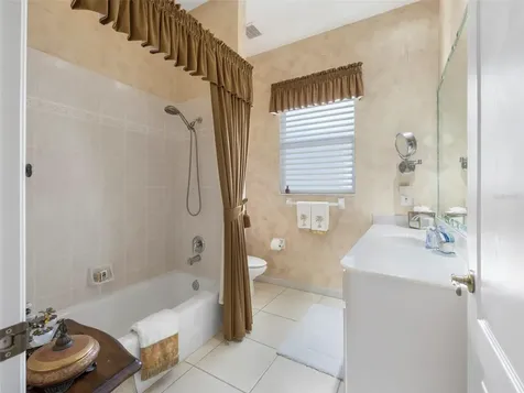 542 Lake Of The Woods Drive Venice FL 34293