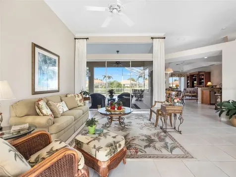 542 Lake Of The Woods Drive Venice FL 34293