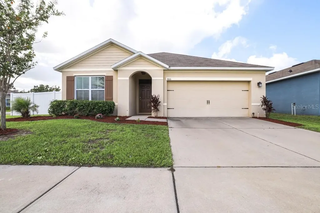 486 Street Georges Circle Eagle Lake FL 33839