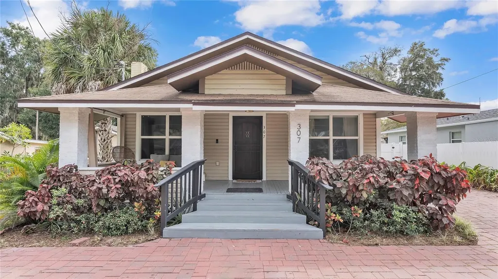 307 W Cherry Street Plant City FL 33563