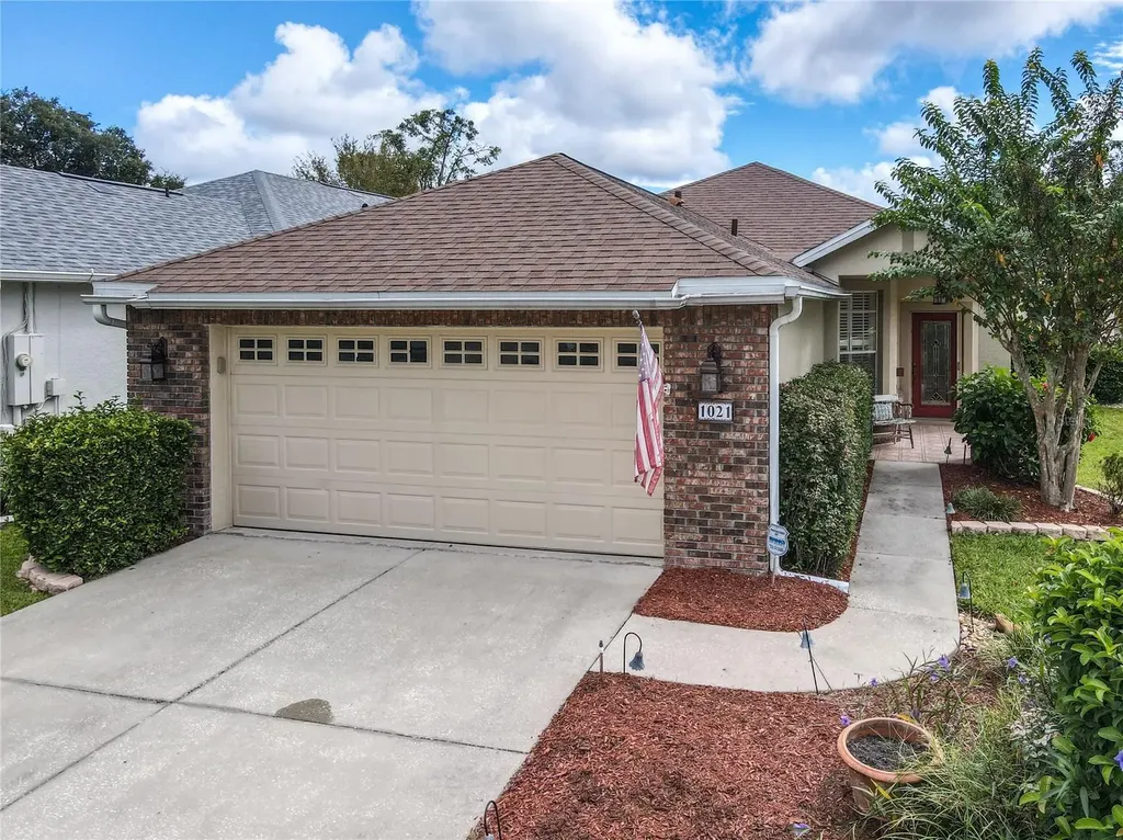 1021 Saint Ives Court Mount Dora FL 32757