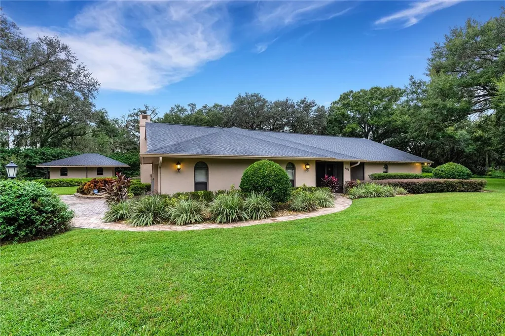 205 Howard Avenue Lakeland FL 33815