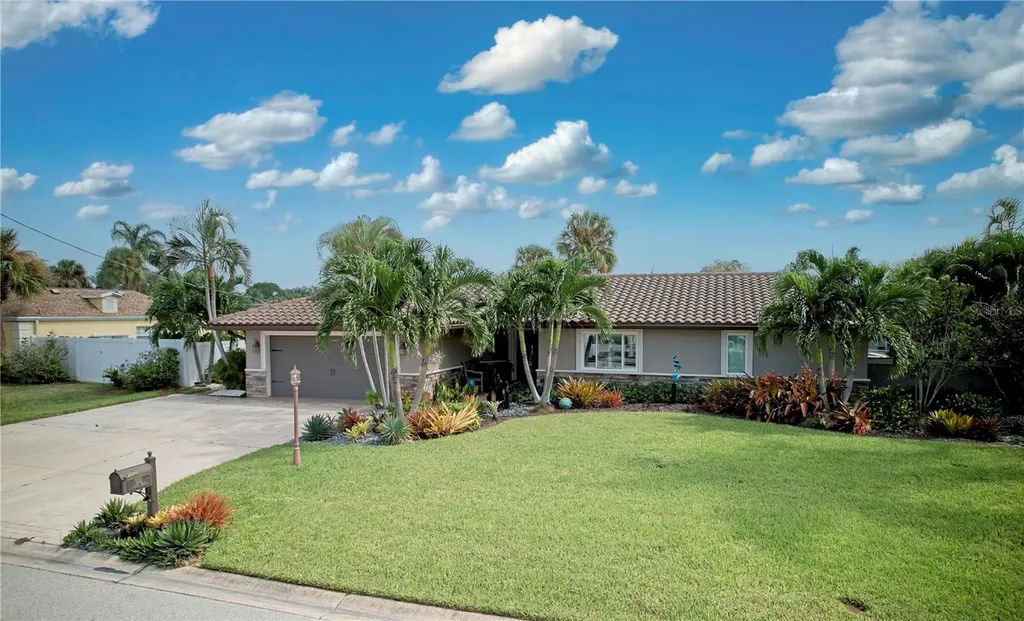 5111 Bimini Drive Bradenton FL 34210