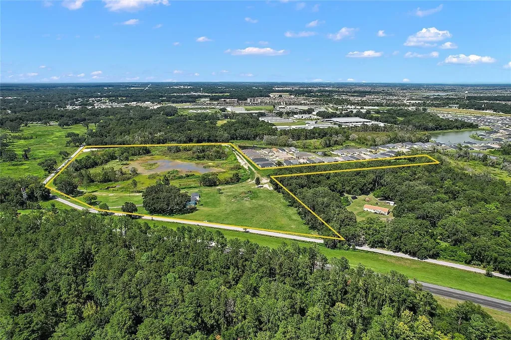 4102 County Road 181 Wildwood FL 34785