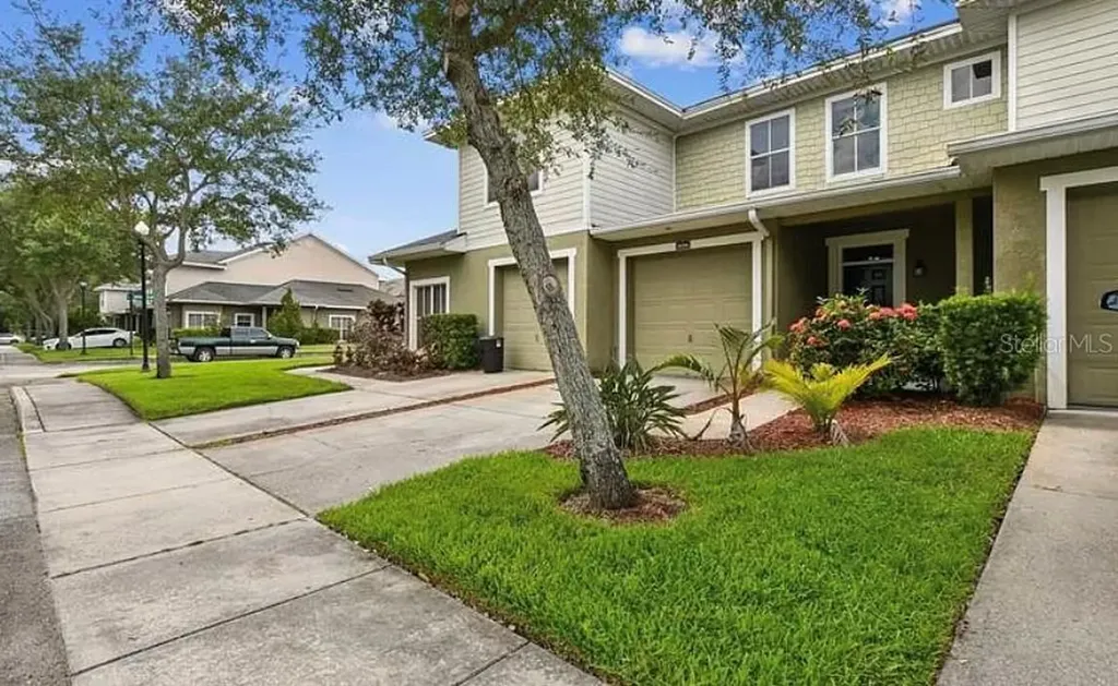 8006 New Ross Court Tampa FL 33610