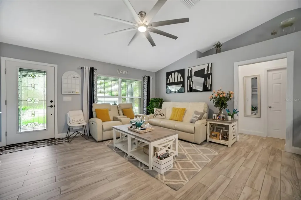 12476 Jaybird Road Weeki Wachee FL 34614