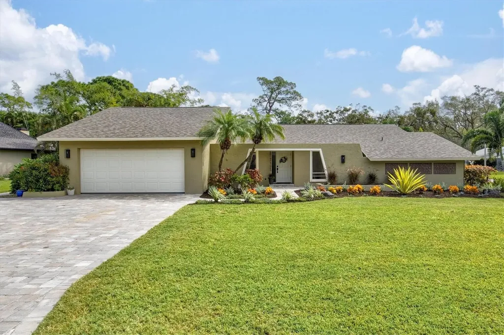 3909 Country View Drive Sarasota FL 34233