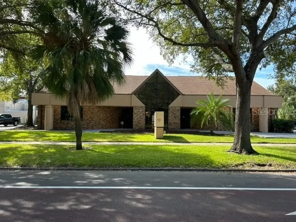 2552 1st Avenue N St Petersburg FL 33713