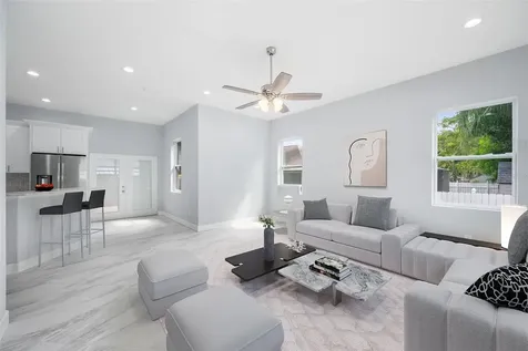 3310 74th Avenue N St Petersburg FL 33702