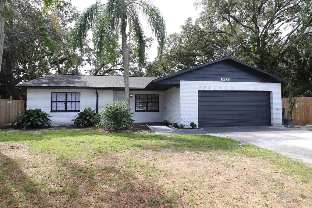 5250 Presidential Street Seffner FL 33584