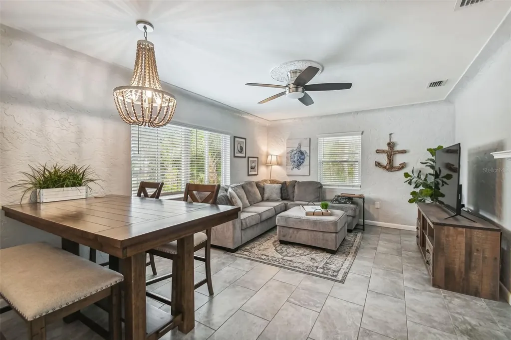 1523 Bayshore Boulevard Dunedin FL 34698