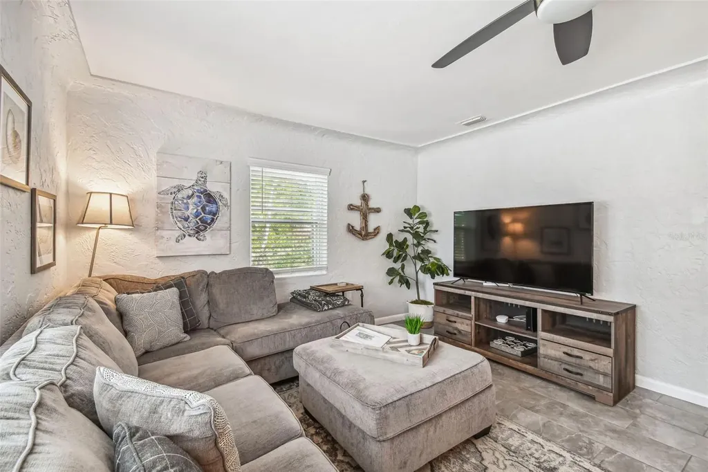 1523 Bayshore Boulevard Dunedin FL 34698