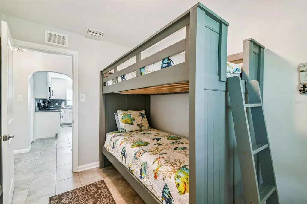 1523 Bayshore Boulevard Dunedin FL 34698