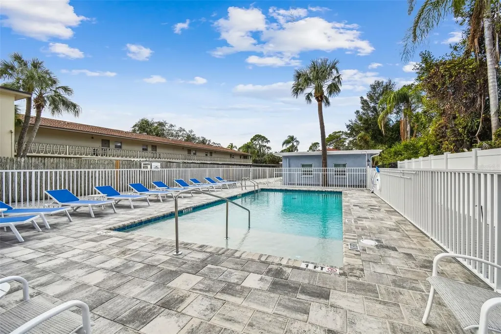 1523 Bayshore Boulevard Dunedin FL 34698