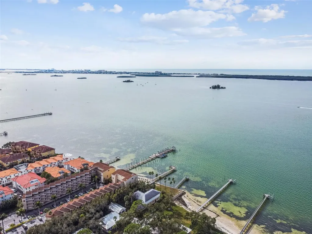 1523 Bayshore Boulevard Dunedin FL 34698