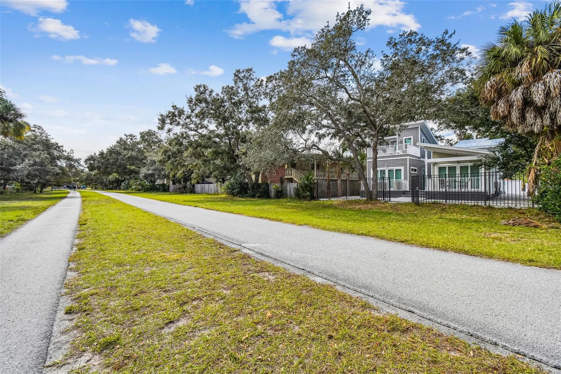 1523 Bayshore Boulevard Dunedin FL 34698