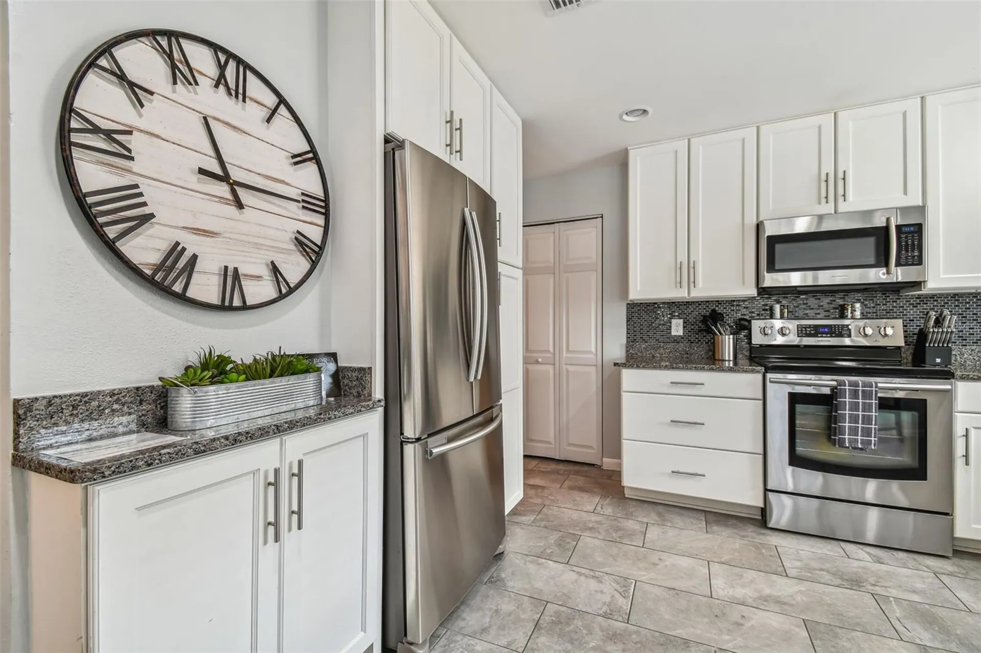 1523 Bayshore Boulevard Dunedin FL 34698