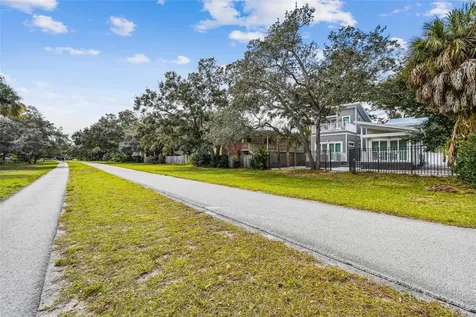 1523 Bayshore Boulevard Dunedin FL 34698