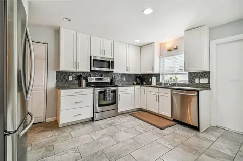 1523 Bayshore Boulevard Dunedin FL 34698