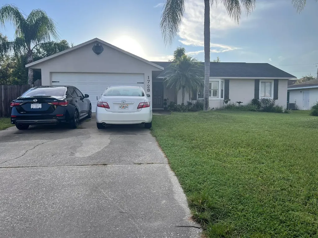 1728 Hernando Avenue Deltona FL 32725