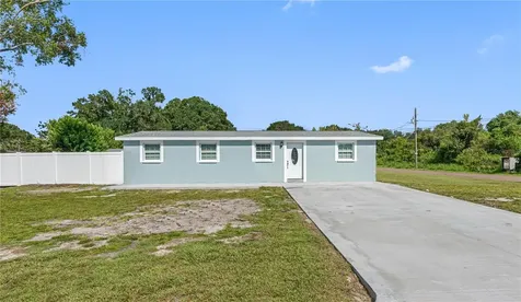 2927 W Henry Avenue Tampa FL 33614