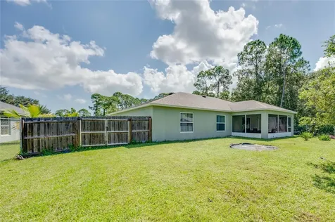 2890 Detached Circle SE Palm Bay FL 32909
