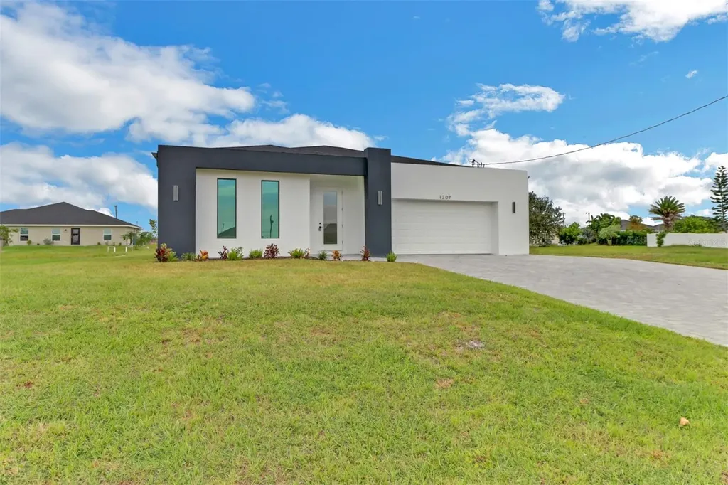1207 Diplomat Parkway W Cape Coral FL 33993